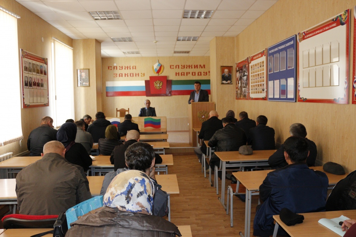 16 ноября в администрации Чародинского района прошло ежемесячное плановое совещание